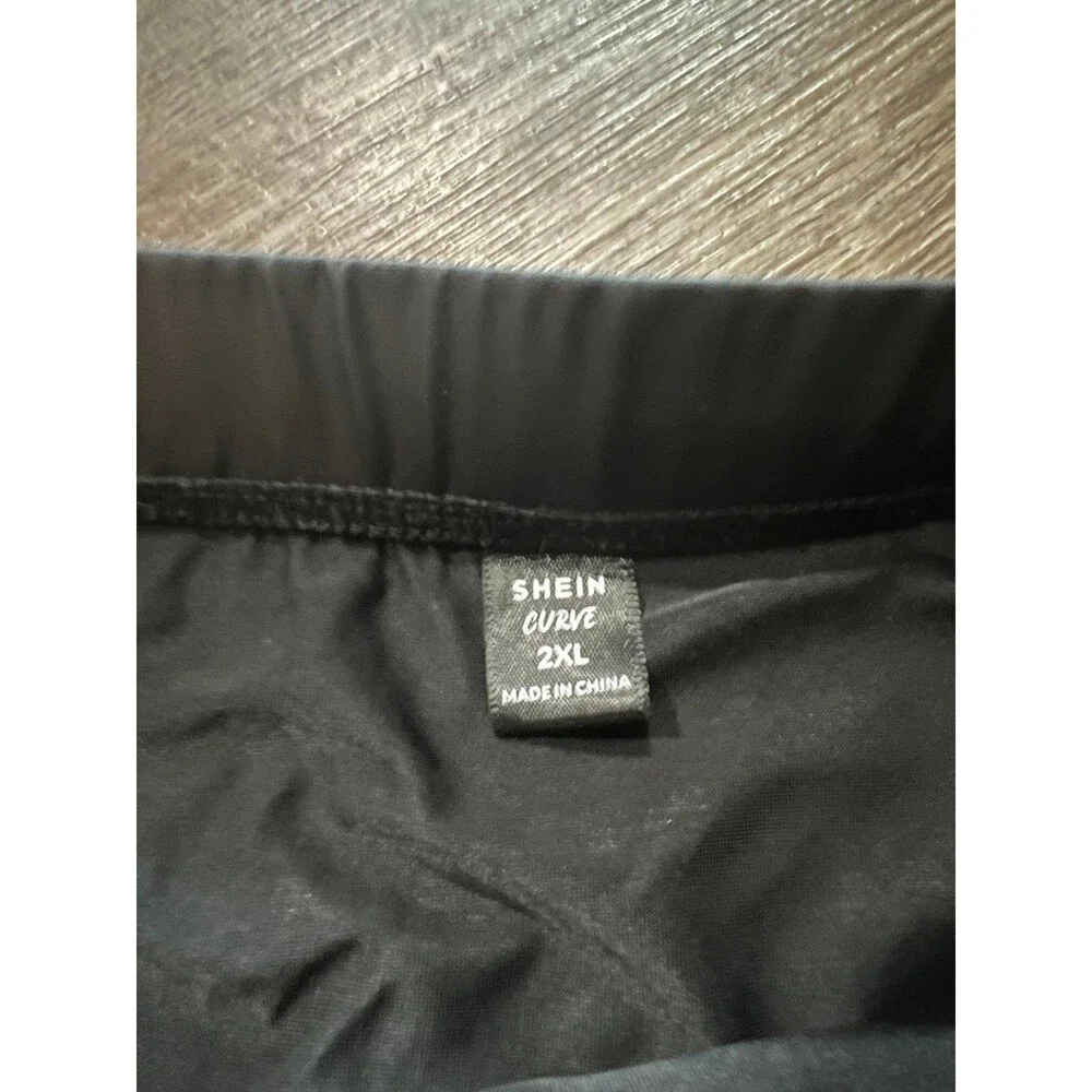 Shein Curve faux leather mini‎ skirt